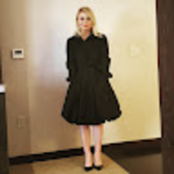 Meet your Posher, Cheryl - Picture 1 of 1